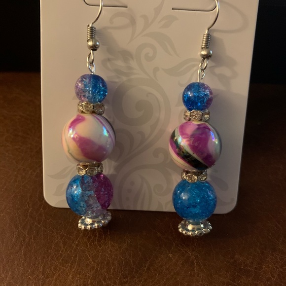 Earring - Picture 11 of 16